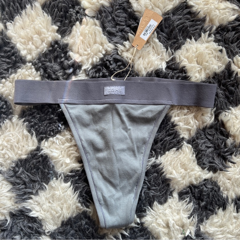 NWT skims high waist thong pacific blue
